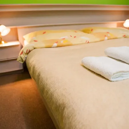Hotel Satelit 3*