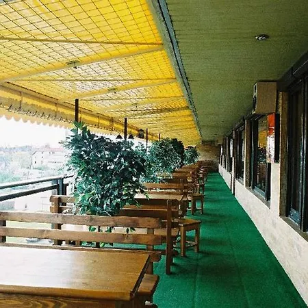 Hotel Satelit 3*
