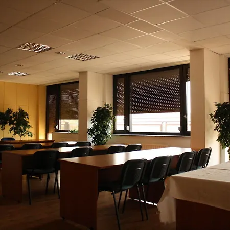 Satelit 3* Πιεστάνυ